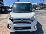 膨大にある車両の中で自社の車両をご覧頂き誠にありがとうございます。現車を確認できない遠方のお客様もご安心下さい。車両の程度や状態、気になる個所などお問い合わせ頂けましたらどんな事でもお答え致します。