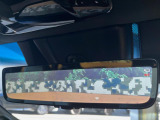 【デジタルインナーミラー】後席の大きな荷物や同乗者で後方が確認しづらい時でも安心!カメラが撮影した車両後方の映像をルームミラー内に表示。クリアな視界で状況の確認が可能です!