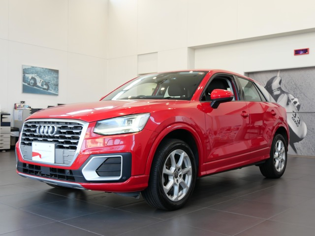 Q2 1.0 TFSI スポーツ
