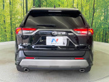 安心の最長10年・走行無制限保証(有償)をご用意。保証内容も充実はもちろん、無料点検&オイル交換や、年中無休の全国・24時間ロードサービスも付帯されておりますのでご安心下さい。