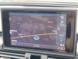 ●純正ナビ:一体感のあるナビは、高級感ある車内を演出してくれます。Bluetooth再生などオーディオ機能も充実しておりますので、運転もより楽しめます♪