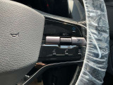 プロパイロット2.0スイッチ。高速道路での、単調な&rdquo;渋滞走行&rdquo;と長時間の&rdquo;巡航走行&rdquo;。この2つのシーンで、ドライバーに代わってアクセル、ブレーキ、ステアリングを自動で制御。