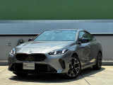 【BMWの伝統】BMWのお車は、&ldquo;駆け抜ける歓び&rdquo;を意識し、走行の安定性とコーナリングの良さを追求し、思い通りにハンドルの操作可能です。