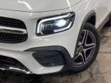 ●LEDヘッドライト:夜間走行時も良好な視界を確保し安心して運転できる高輝度LEDヘッドライトを装備!点灯速度が早く、消費電力も抑えられています。