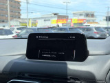 安全装備もバッチリ!各種安全装備設定は、センターディスプレイで設定を変更することも可能です。