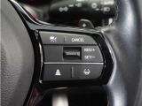 ◆アダプティブクルーズコントロール◆予め設定した車速内でクルマが自動的に加減速。前走車との適切な車間距離を維持しながら追従走行します。【LKAS】車線維持支援システムでステアリング操作を支援。
