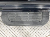 【電動サイドステップ】車高の高いお車でも、これがあれば小さいお子様の乗り降りも楽々♪スライドドアと連動して作動する為、煩わしい操作は不要です!