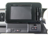 オーディオレス仕様車ですので、お客様好みのナビゲーションやオーディオが装着可能です。