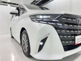 フォグランプ装着車です。暗い夜道の車両前方を明るく照らします