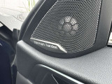 ハーマンカードンスピーカーが付いております。