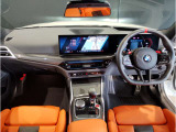☆センターパネルを運転席側に僅かに傾けたBMW独特のインパネ☆【駆け抜ける歓び】はここからもスタートしております☆