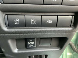 オートスライドドアは、運転席前にあるスイッチの操作でもオート開閉ができ、とても便利です。
