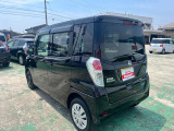 自社陸運局指定工場完備で国家資格車検検査員資格を持った整備士による整備。ステレオ、エアコン等走行に関係のない所も不具合があれば修理してお渡しいたします。それに加えて「6ヵ月・5000Km」の無償保証付き!