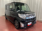 両側スライドドアなので、狭い駐車場や壁際でも安心!