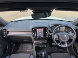 XC40 B4 AWD インスクリプション 4WD 4WD サンルーフ