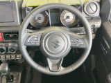 【純正革巻きステアリング】上質な革を使用することで、手にしっかり馴染みとても運転しやすいハンドルです♪
