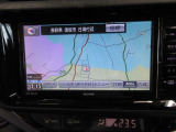 ナビは純正品。フルセグテレビ・CD・DVD・Bluetooth・SDオーディオ対応。
