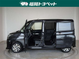 両側パワースライドドア付きだから、狭い駐車スペースなどでの 乗り降りラクラク!小さなお子さまのいるご家庭には嬉しい装備。