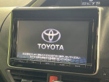 【大画面ナビ】人気の大型9インチナビを装備。存在感のある大画面はインパクト大!ナビ利用時のマップ表示は見やすく、テレビやDVDは臨場感がアップ!いつものドライブがグッと楽しくなります♪