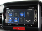 ナビゲーションは純正メモリーナビ(VXM-128VSXi)を装着しております。AM、FM、CD、DVD再生、ワンセグTVがご使用いただけます。初めて訪れた場所でも安心ですね!