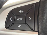ステアリングスイッチが付いているので、運転中でも音量調整やチャンネル変更がスムーズにできちゃいます♪