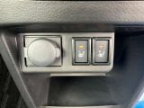運転席と助手席にシートヒーターを装備しております。