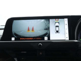 パノラミックビューモニター装備!トップビュー&フロントビュー・車両に取り付けたフロント、サイド、バックカメラの映像を合成して画面上に表示させることで、低速時の運転を補助する装置です。