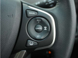 ◆アダプティブクルーズコントロール◆予め設定した車速内でクルマが自動的に加減速。前走車との適切な車間距離を維持しながら追従走行します。【LKAS】車線維持支援システムでステアリング操作を支援。