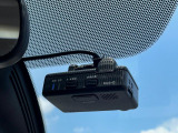【ドライブレコーダー】ドライブレコーダー装備!走行中はもちろん、あおり運転や事故に遭遇した際、映像で記録し、万一のリスクに備えます。※記録用SDカードはお客様ご自身でご準備いただく必要があります。