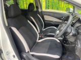 運転席シート廻りは使用感も少なく、良好な状態となっています。前オーナー様が丁寧に使っていたことがよくわかりますね。
