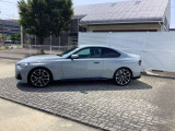 正規ディーラーのBMW専門メカニックが360&deg;納車前点検を徹底的にチェックいたします。点検整備料は車両価格に含まれ、法令12カ月点検が必要な場合も車両価格に含まれます。