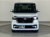 LEDヘッドライトを装備しています。LEDヘッドライトはとても明るく、雨の日や夜間走行も安全・安心です。