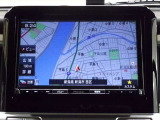純正ナビゲーション付き♪TV・CD・AM・FMが視聴可能☆使い勝手も良く、操作も簡単です!お気に入りの選曲で、通勤・ドライブを快適にどうぞ♪
