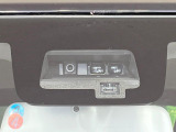 【スズキ セーフティサポート】走行中に前方の車両等を認識し、衝突しそうな時は警報とブレーキで衝突回避と被害軽減をアシスト。より安全にドライブをお楽しみいただけます。