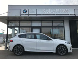 【BMWの伝統-3】BMWのお車は、&ldquo;駆け抜ける歓び&rdquo;を体現しております。走行の安定性とコーナリングの良さを追求し、思い通りにハンドルの操作可能です。