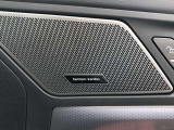 ハーマンカードンのカースピーカーは良質な音を届けると同時に、その先にある車内空間における上質な&ldquo;音楽体験&rdquo;も提供している。