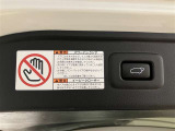 【パワーバックドア】荷物で手が塞がってても大丈夫!リモコンでピッ!力要らずでラクラク開閉!
