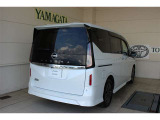 セレナ 2.0 ハイウェイスターV 4WD 