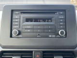 CDチューナー付き!AM/FMラジオの視聴、スマートフォンとの連携による幅広いコンテンツの再生が可能です。
