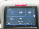 多彩なメディア再生。フルセグ、録音、DVD再生、Bluetooth対応です。
