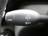 ウィンカーレバーとワイパーレバーが国産車とは左右逆になります!