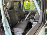 運転席シート廻りは使用感も少なく、良好な状態となっています。丁寧に使われていたことがよくわかりますね。