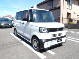 こちらのおクルマはメーカー保証期間内ですので新車一般保証特別保証を継承いたします(一般保証は新車登録月から3年間または走行60000kmまで、特別保証は新車登録月から5年間または100000kmまで)