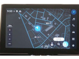 ディスプレイオーディオ(コネクティッドナビ対応)PLUS搭載。T-Connectご契約で2029年1月まで無償で利用できるナビ(期限到来後は有償)と、解約後も利用できる車載ナビが搭載されています。