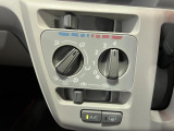 今お乗りのお車の価値が気になる方は、お気軽にお声がけください。査定士の資格を持ったスタッフが、丁寧に査定いたします