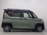 両側パワースライドドア付きだから、狭い駐車スペースなどでの 乗り降りラクラク!小さなお子さまのいるご家庭には嬉しい装備。