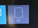 音楽SDカード入ります。