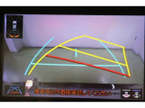 ハンドル操作に連動してガイドラインが変化するバックカメラ搭載です。クルマは構造上たくさんの死角がありますので、とても便利な機能ですね。あくまで補助の為の装備ですのでバックは目視での確認が大事ですよ!
