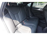 リアシートも広々とご利用頂けます。お車詳細や展示状況はフリーダイヤル(0078-6002-498412)またはBPS城東鶴見06-6933-6600迄お気軽にお問合せ下さい。