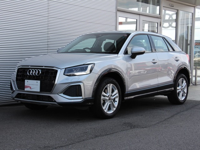 アウディ Q2 